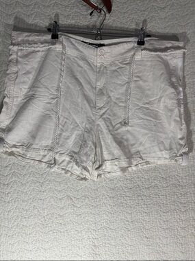 Dollhouse White High-Rise Drawstring Linen-Blend Shorts